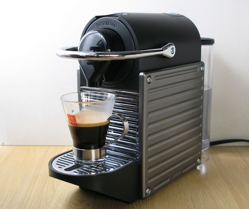 Nespresso】 ネスプレッソ コーヒーメーカー PIXIE（ピクシー）C60/D60