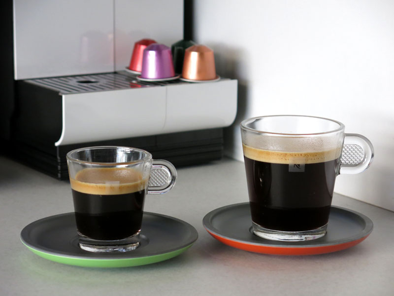 Nespresso】 ネスプレッソ コーヒーメーカー Essenza Mini（エッセンサ ミニ） C30/D30