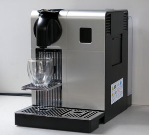 販売品 Nespresso f456 ラティシマプロ コーヒーメーカー