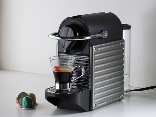 生活家電 コーヒーメーカー Nespresso】 ネスプレッソ カプセル式コーヒーメーカー